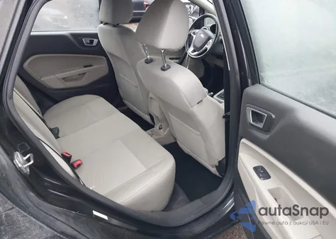 2015 Ford Fiesta Se z USA, uszkodzony, nr VIN 3FADP4BJXFM141342